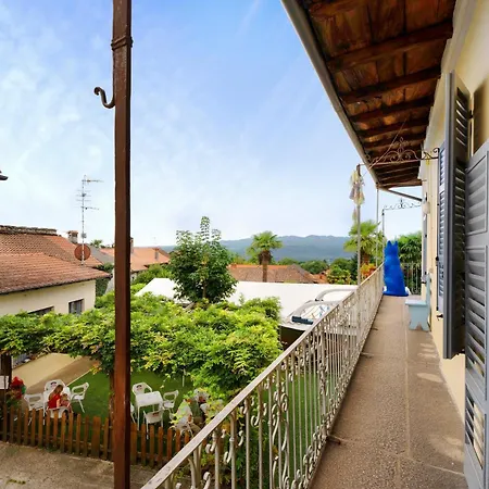 Quadrifoglio House